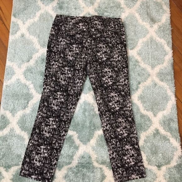 Hilary Radley Stretch Skinny! Great fit - Picture 3 of 7